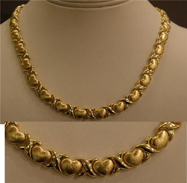 Hugs & Kisses Necklace