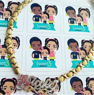 XO Name Plate Necklace